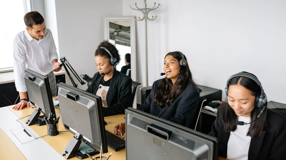 Bilingual Virtual Assistant Services: Reach Two Markets Without Doubling Your Payroll